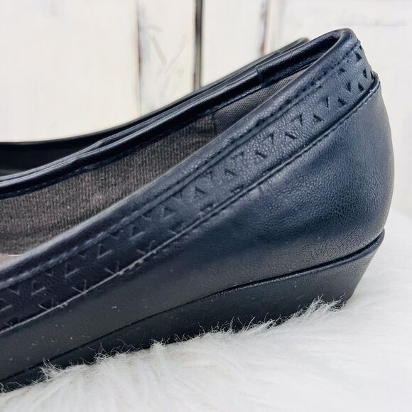Euro Soft by Sofft Enid Black Vegan Leather Soft Soled Slip on Comfort Shoes 7M - Picture 3 of 8
